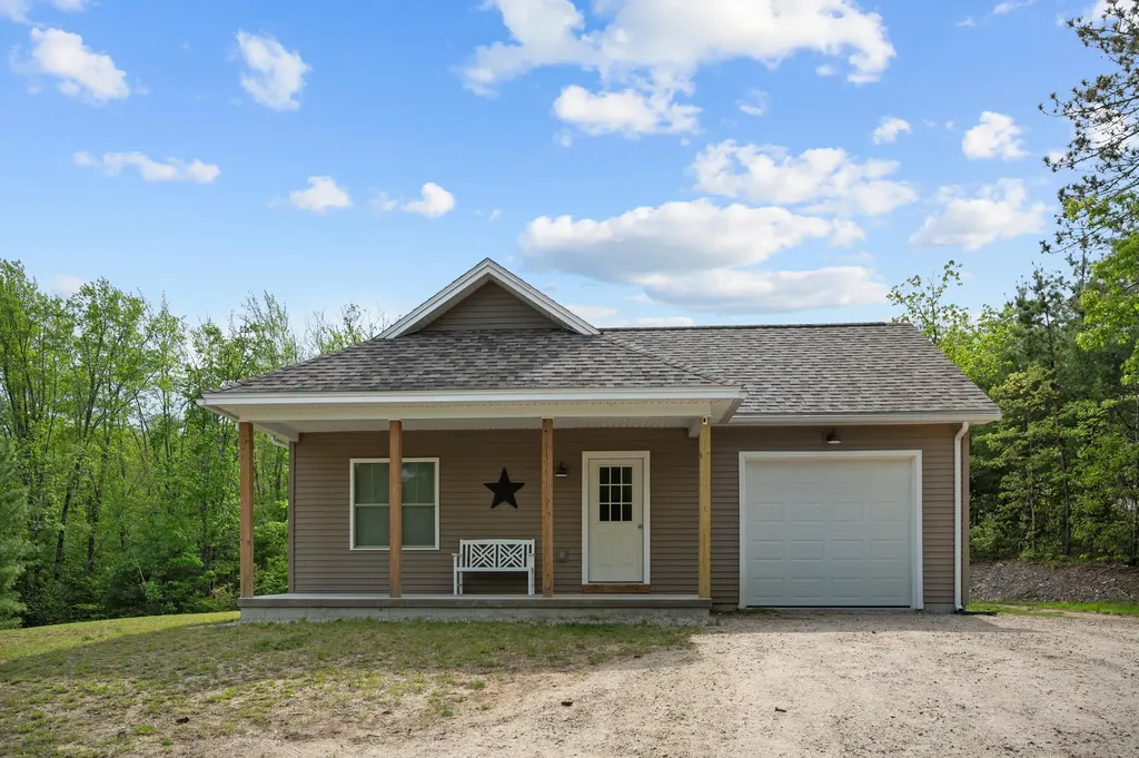 1 Oak Woods Drive Hiram ME 04041