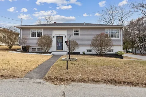15 Malo Street Lewiston ME 04240