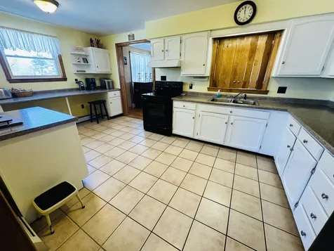 601 Moosehead Trail Newport ME 04953