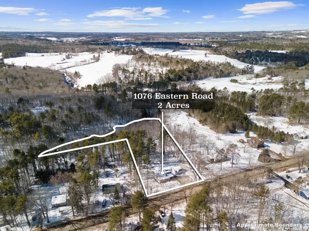 1076 Eastern Road Warren ME 04864