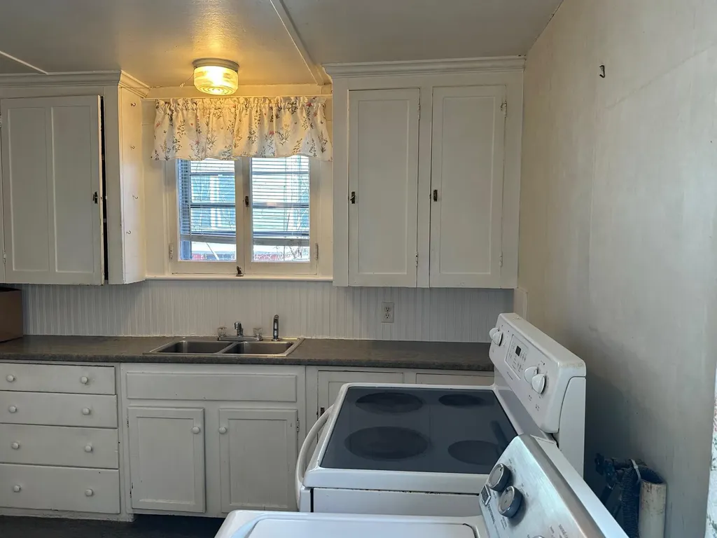 106 Thomas Hill Road Bangor ME 04401