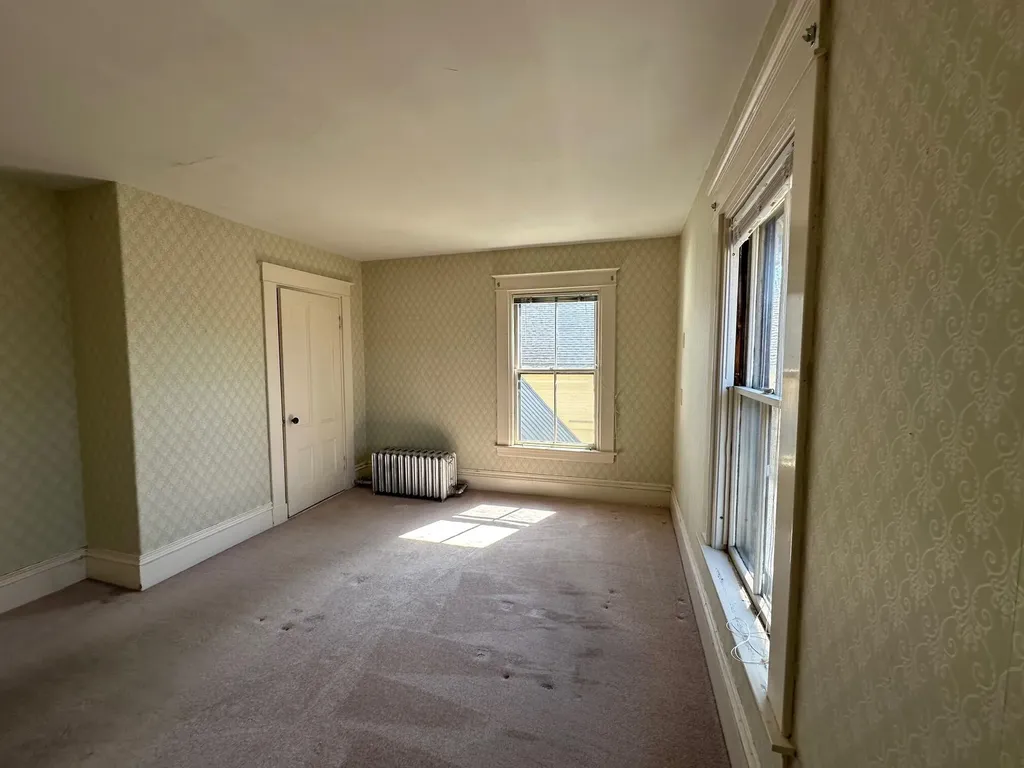 106 Thomas Hill Road Bangor ME 04401
