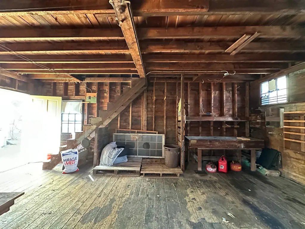 106 Thomas Hill Road Bangor ME 04401