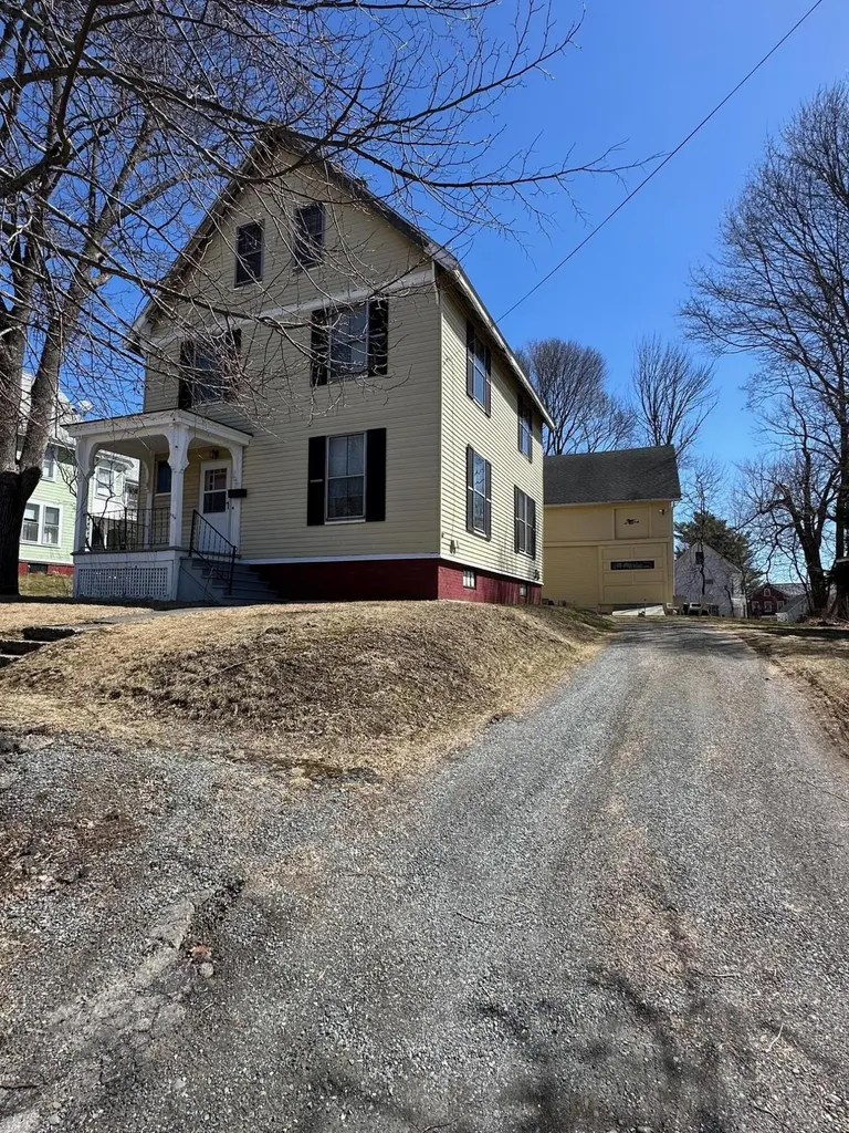106 Thomas Hill Road Bangor ME 04401