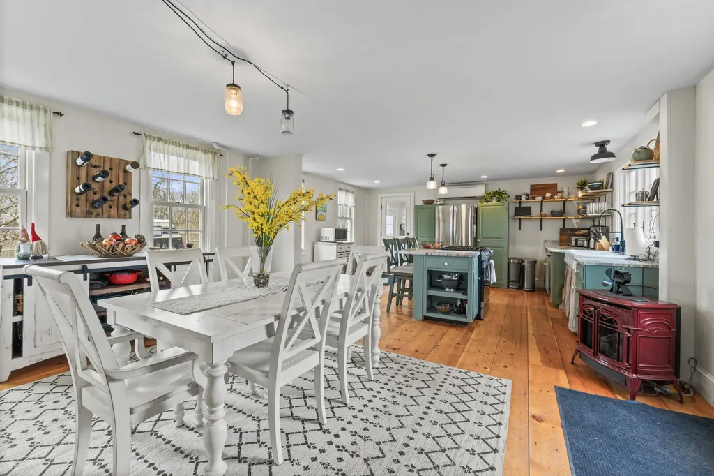 1520 Harpswell Neck Road Harpswell ME 04079