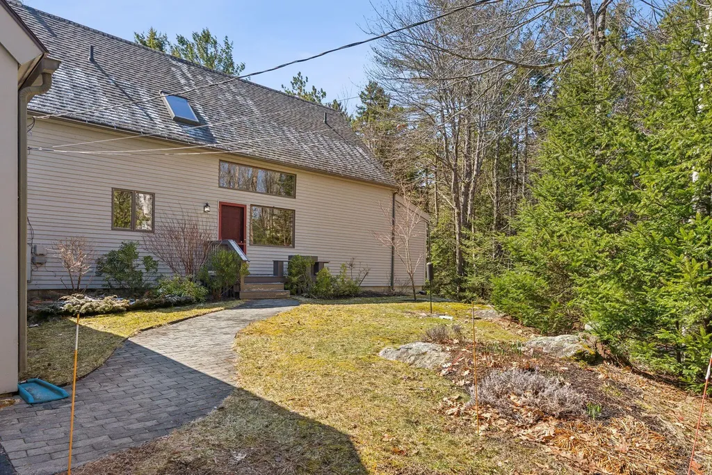 6 Scotch Pine Drive Freeport ME 04032