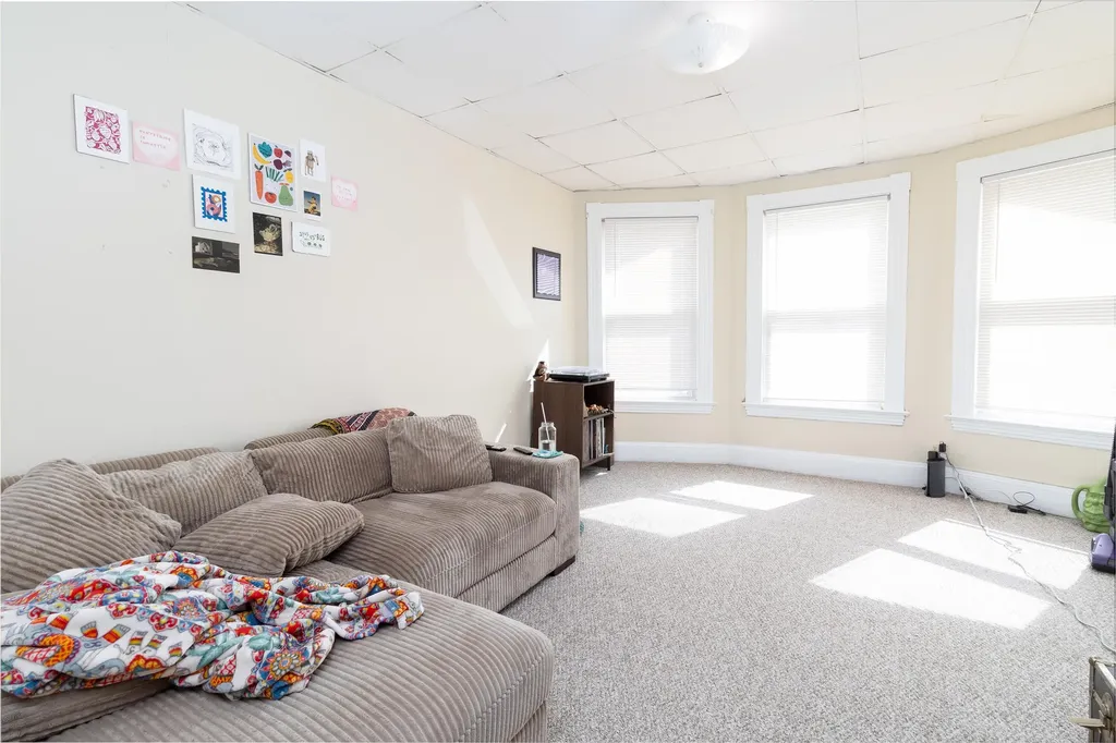 15 Arch Avenue Lewiston ME 04240
