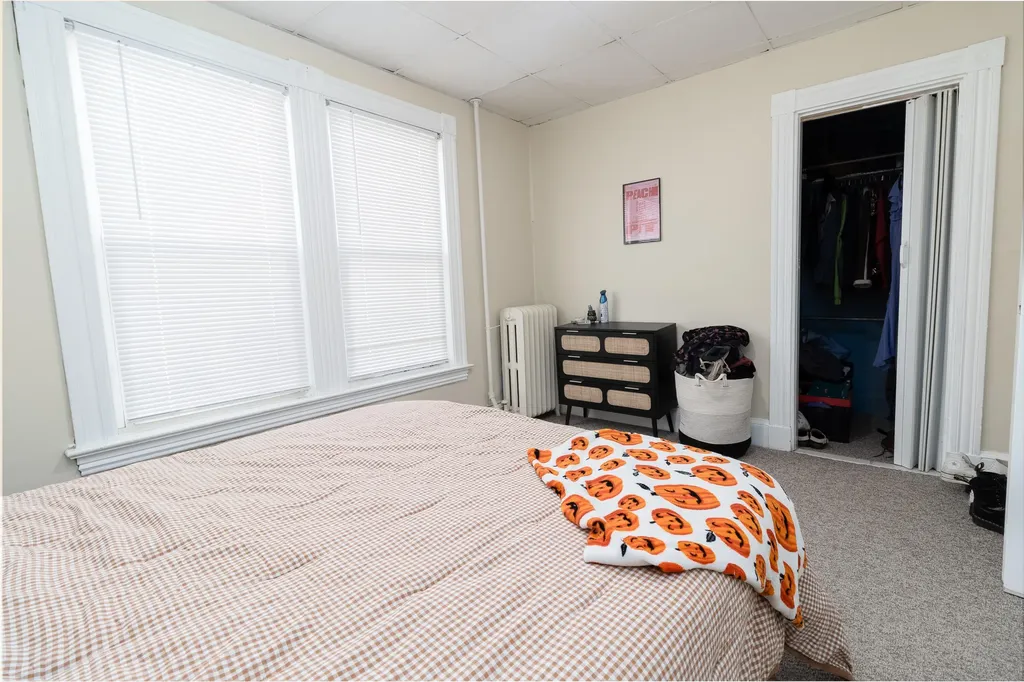 15 Arch Avenue Lewiston ME 04240
