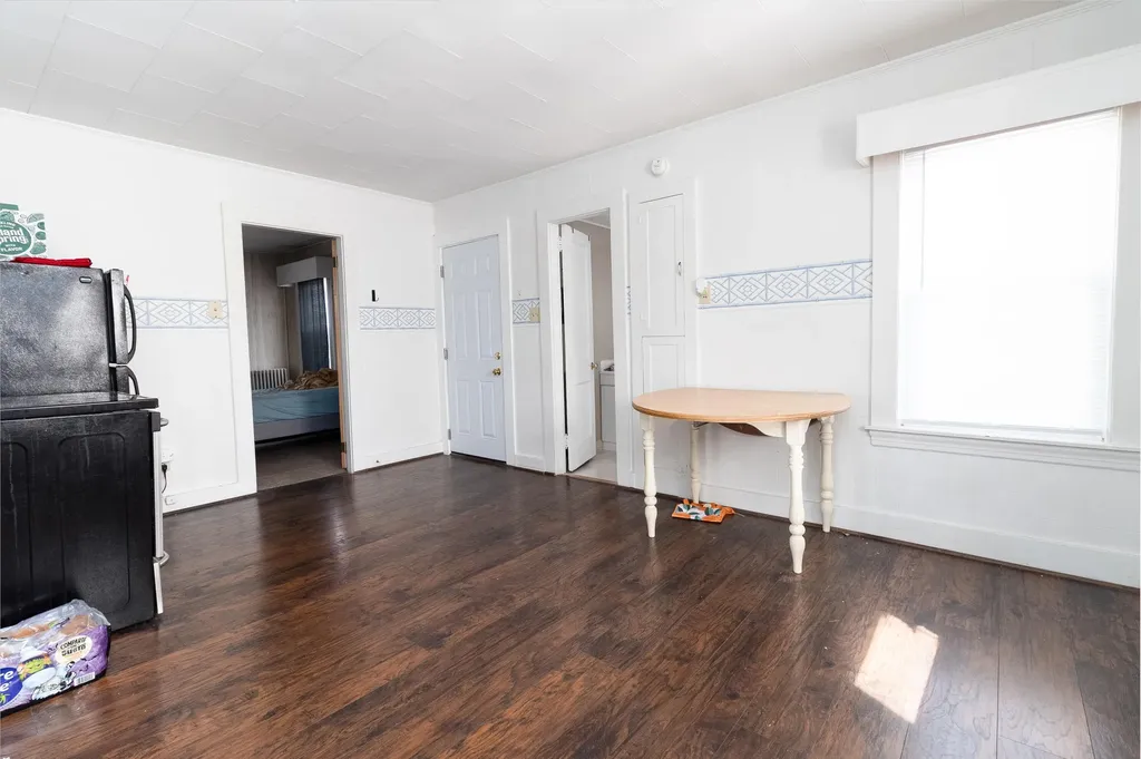 15 Arch Avenue Lewiston ME 04240