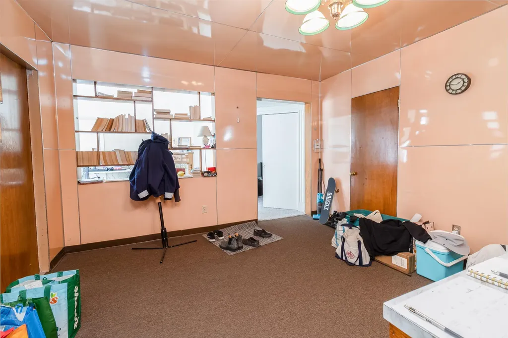 15 Arch Avenue Lewiston ME 04240