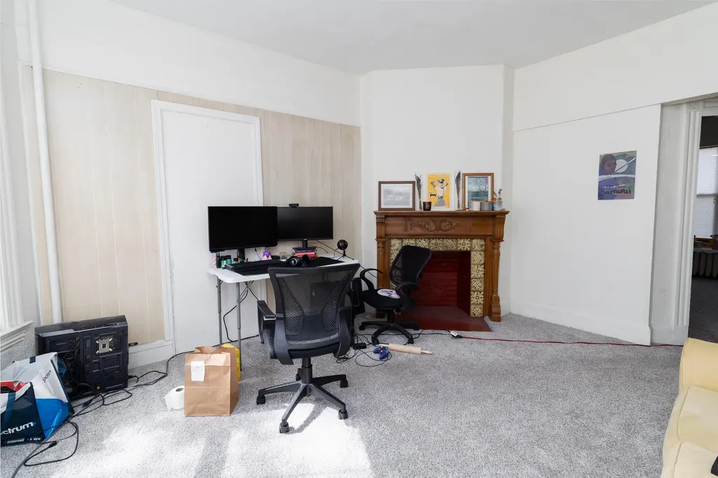 15 Arch Avenue Lewiston ME 04240