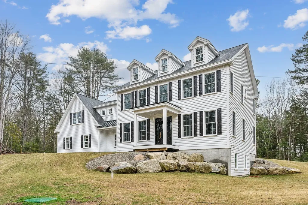 26 Joshua Chamberlain Way Freeport ME 04032