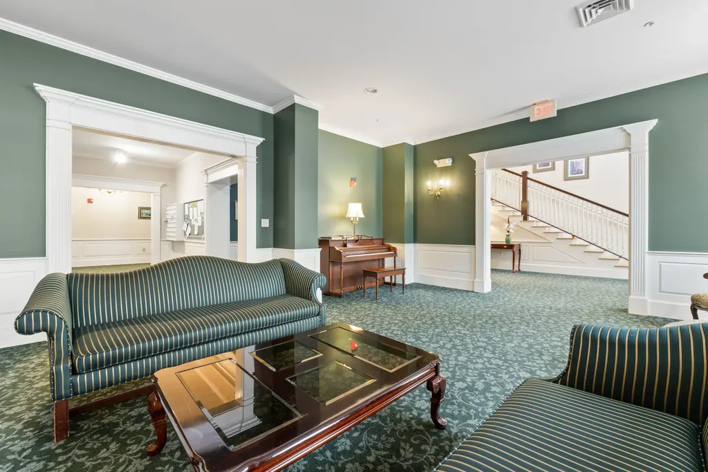 106 Farragut Way Kennebunk ME 04043