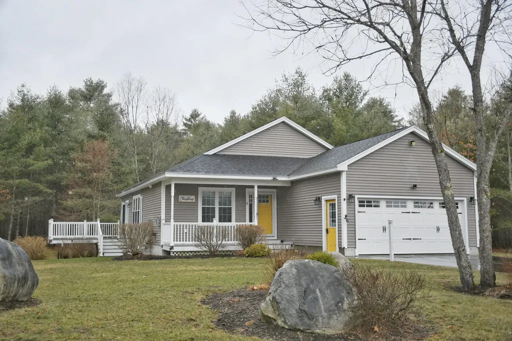11 Jenni Lane Standish ME 04085