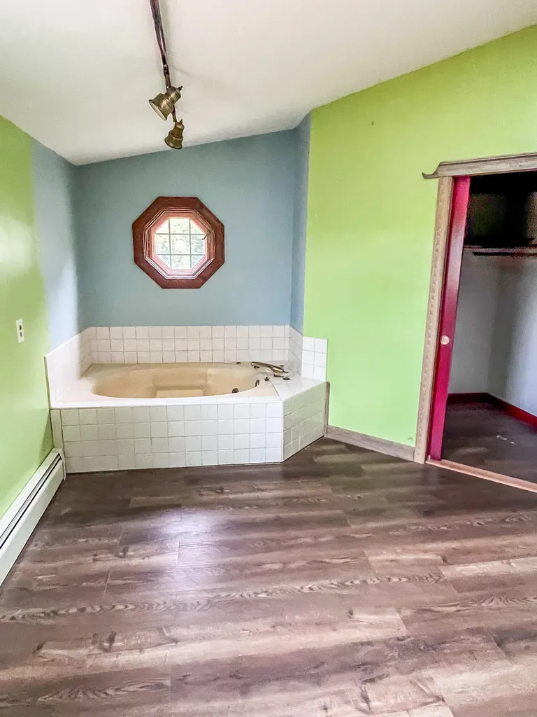 450 West Road Waterboro ME 04087