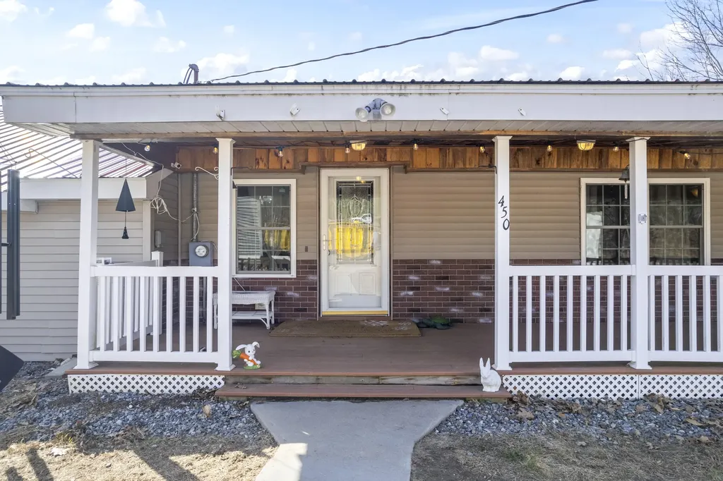 450 West Road Waterboro ME 04087