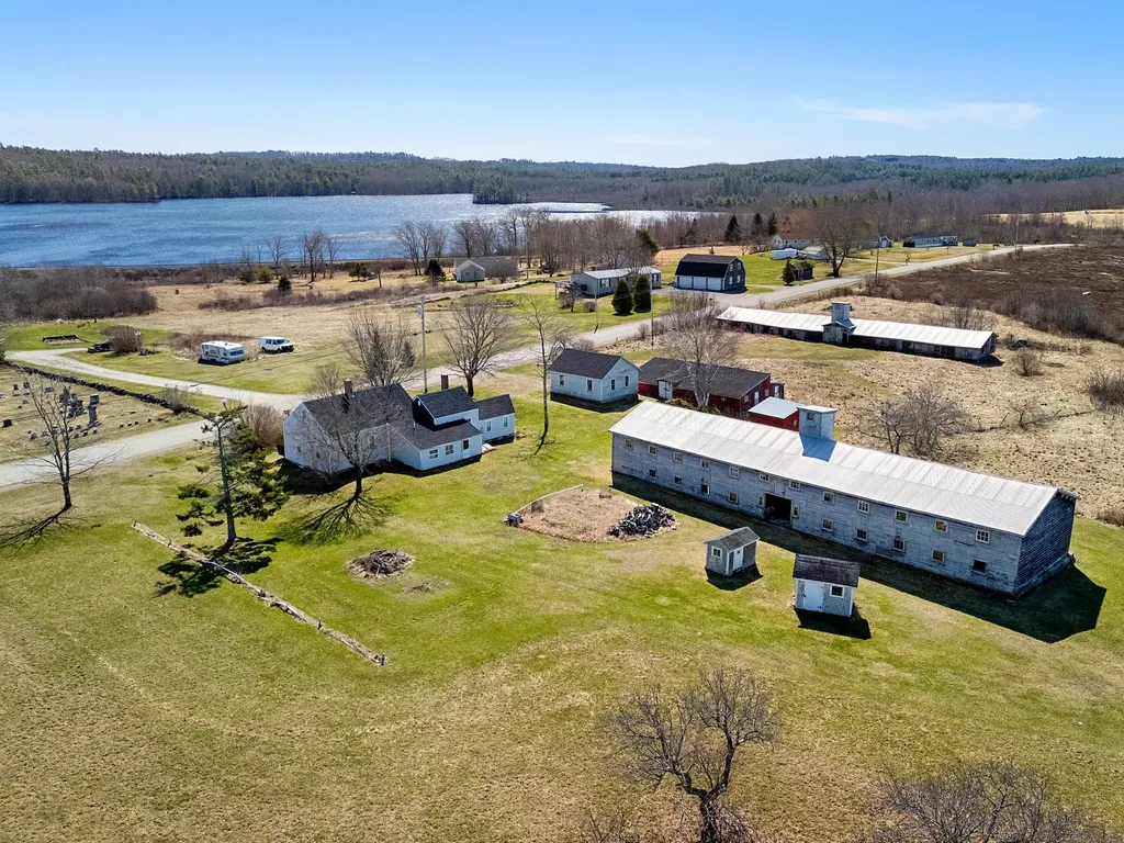 447 Goshen Road Waldoboro ME 04572