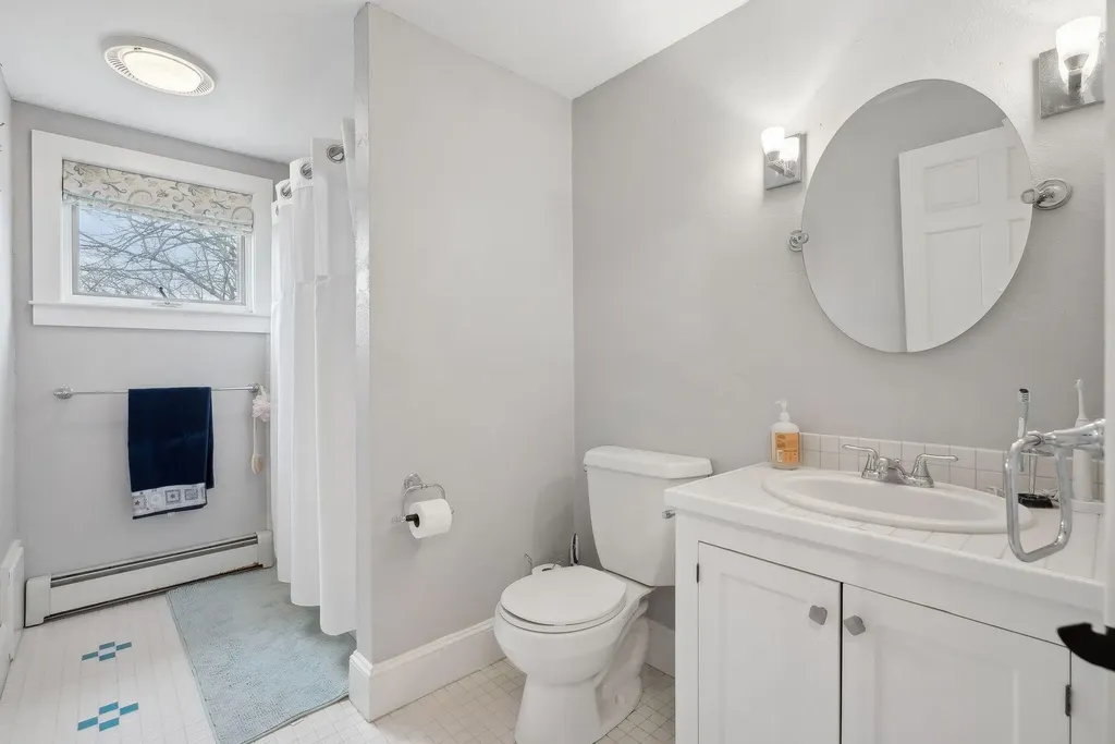 11 Mcquillians Hill Drive Gorham ME 04038