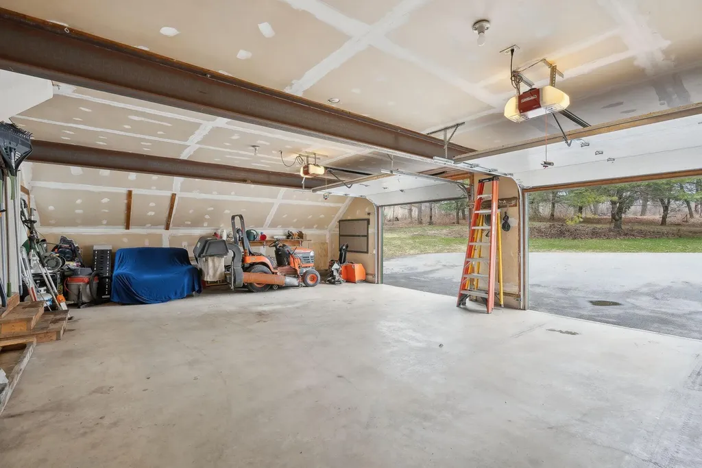 11 Mcquillians Hill Drive Gorham ME 04038