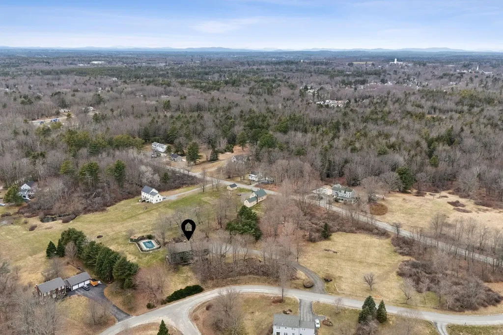 11 Mcquillians Hill Drive Gorham ME 04038