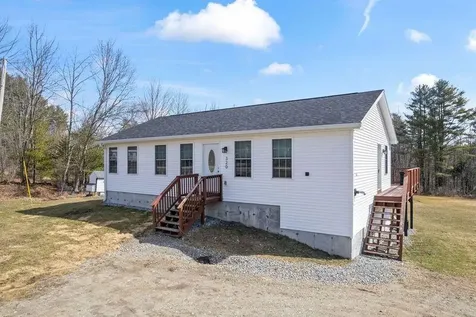 320 Church Hill Road Leeds ME 04263