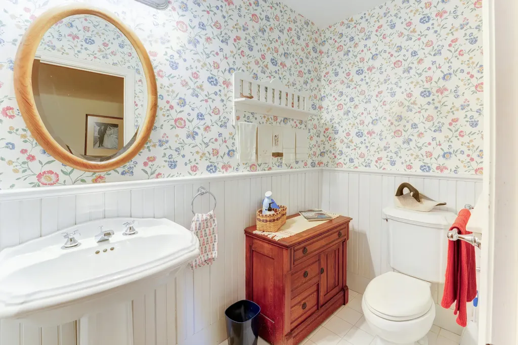 189 Mills Road Kennebunkport ME 04046