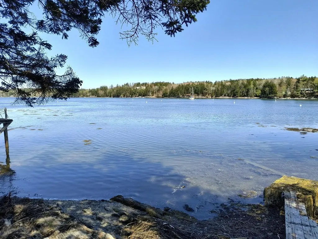 28 Marquis Lane Harpswell ME 04079
