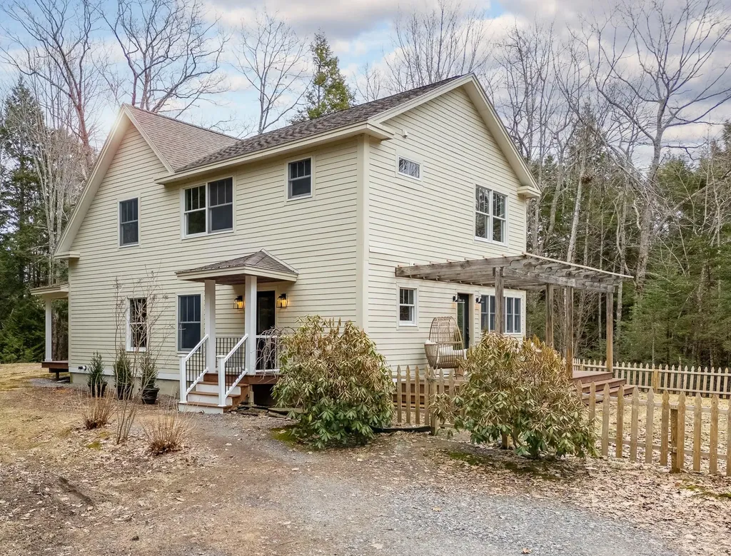 42 Cornerstone Drive Brunswick ME 04011