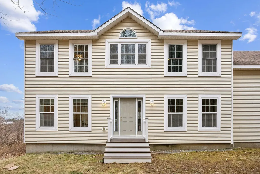 39 Farm View Drive Windham ME 04062