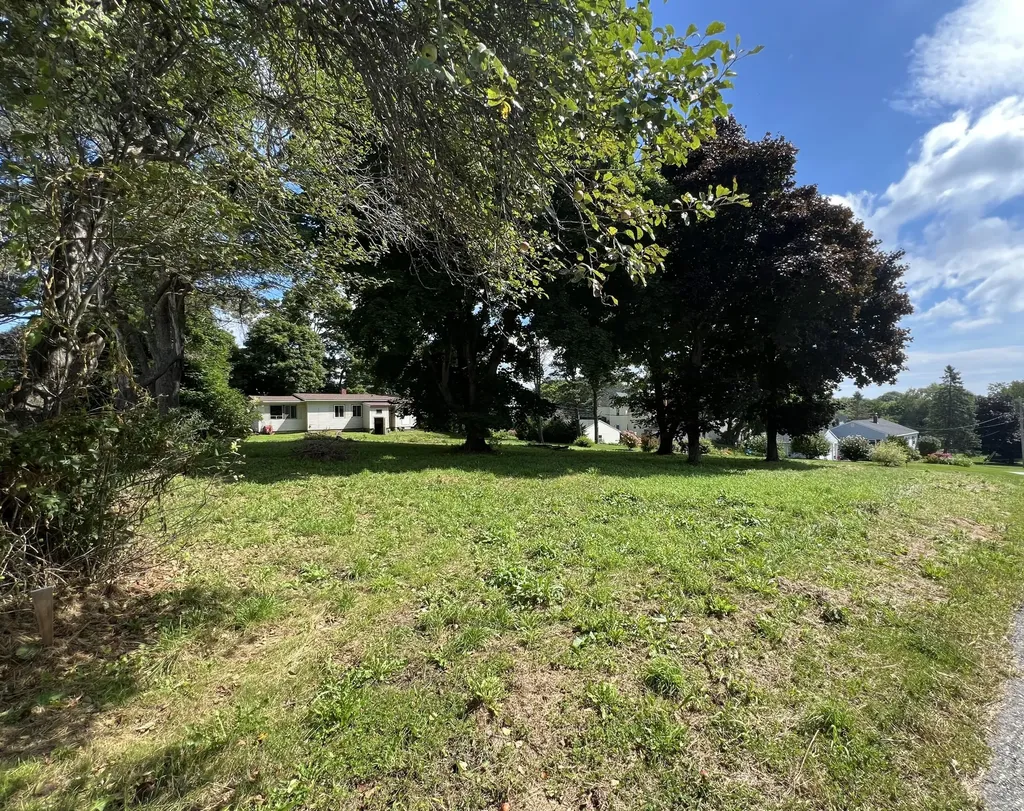 8 Orchard Street Rockland ME 04841