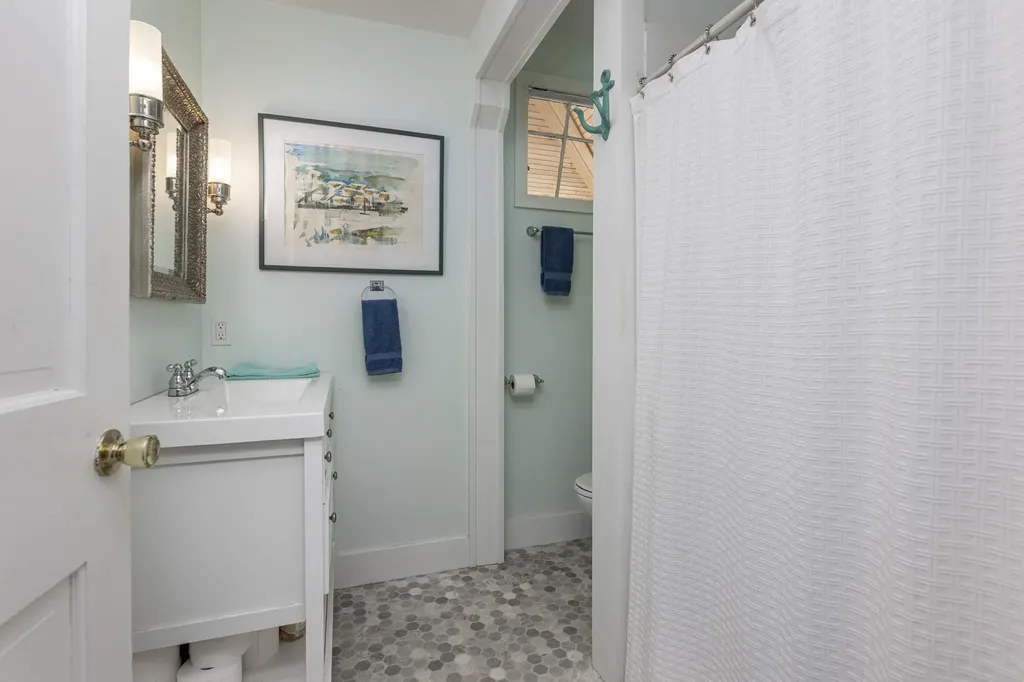 428 Island Avenue Portland ME 04108