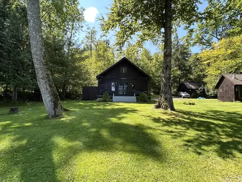 276 S Cove Road Willimantic ME 04443