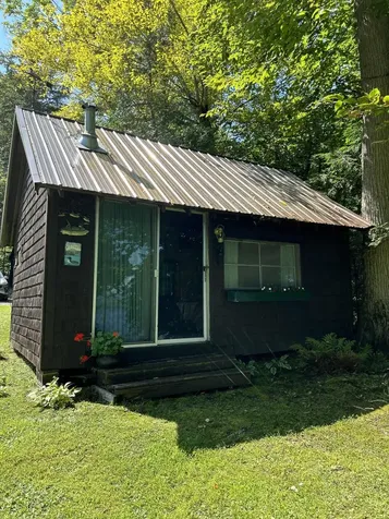276 S Cove Road Willimantic ME 04443