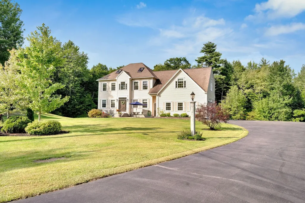 49 Whispering Pines Drive Buxton ME 04093