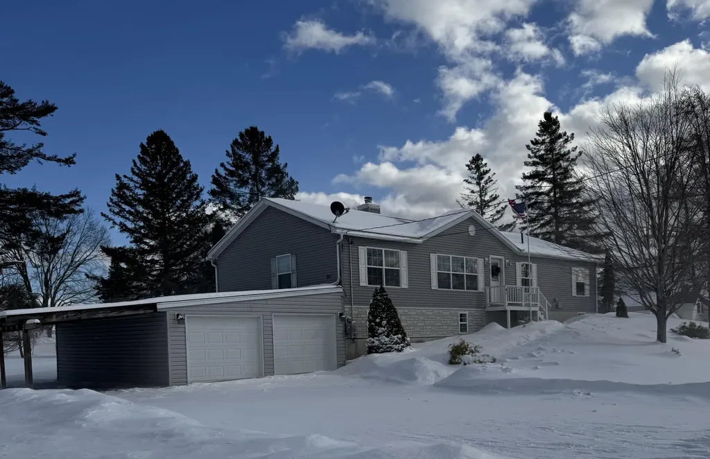 41 Keith Street Livermore ME 04253