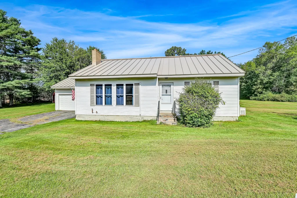 28 N Main Street Burnham ME 04922