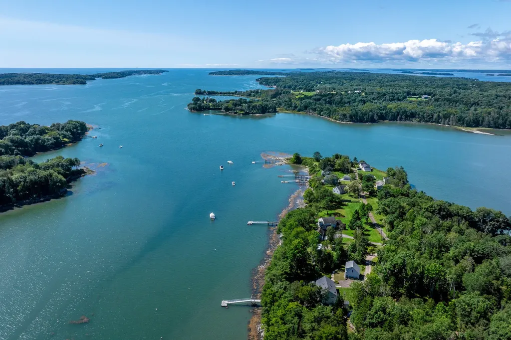10 Serenity Drive Harpswell ME 04079