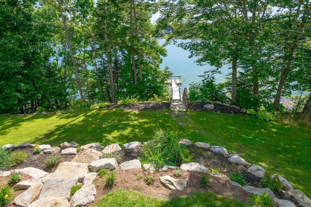 10 Serenity Drive Harpswell ME 04079