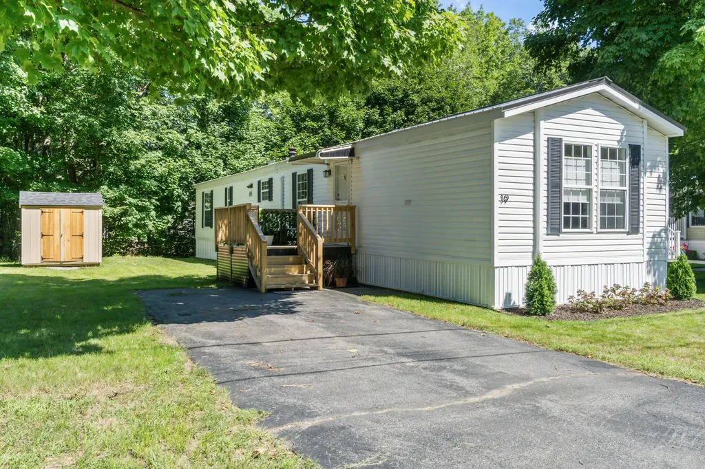 19 Patio Park Lane Gorham ME 04038