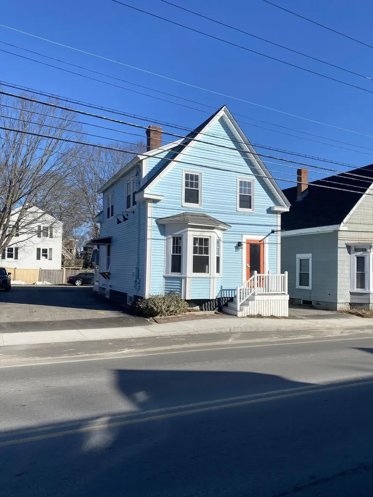 372 Cottage Road South Portland ME 04106
