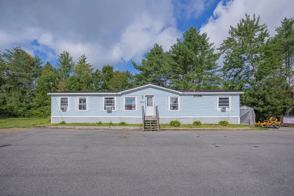 3352 West River Road Sidney ME 04330