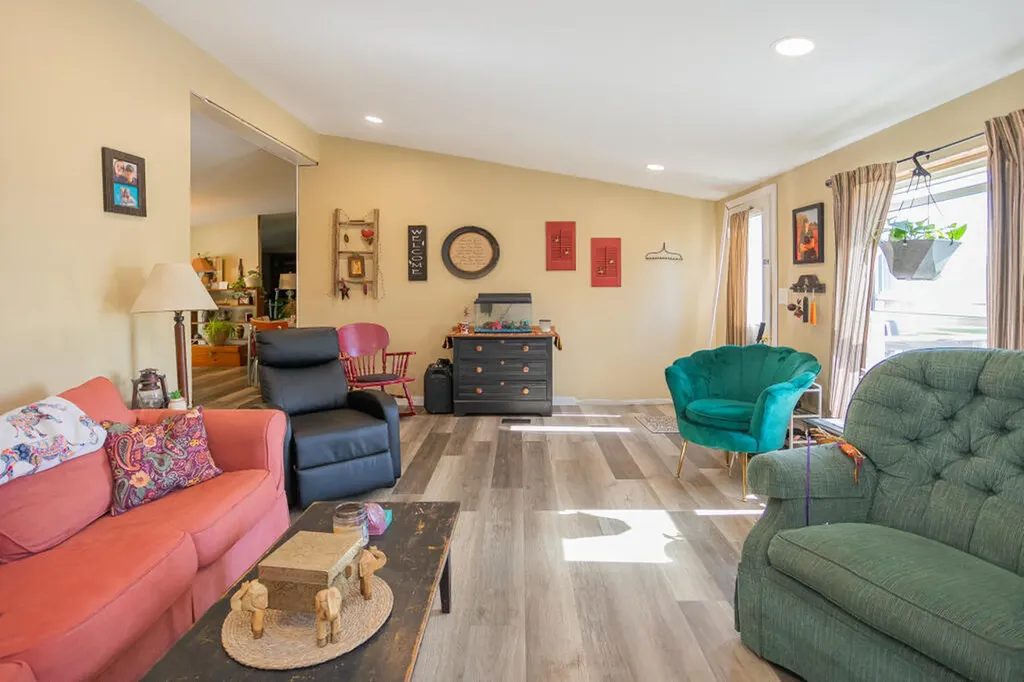 3352 West River Road Sidney ME 04330