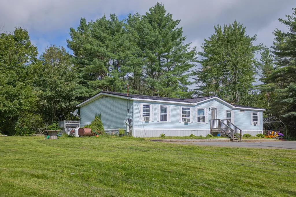 3352 West River Road Sidney ME 04330