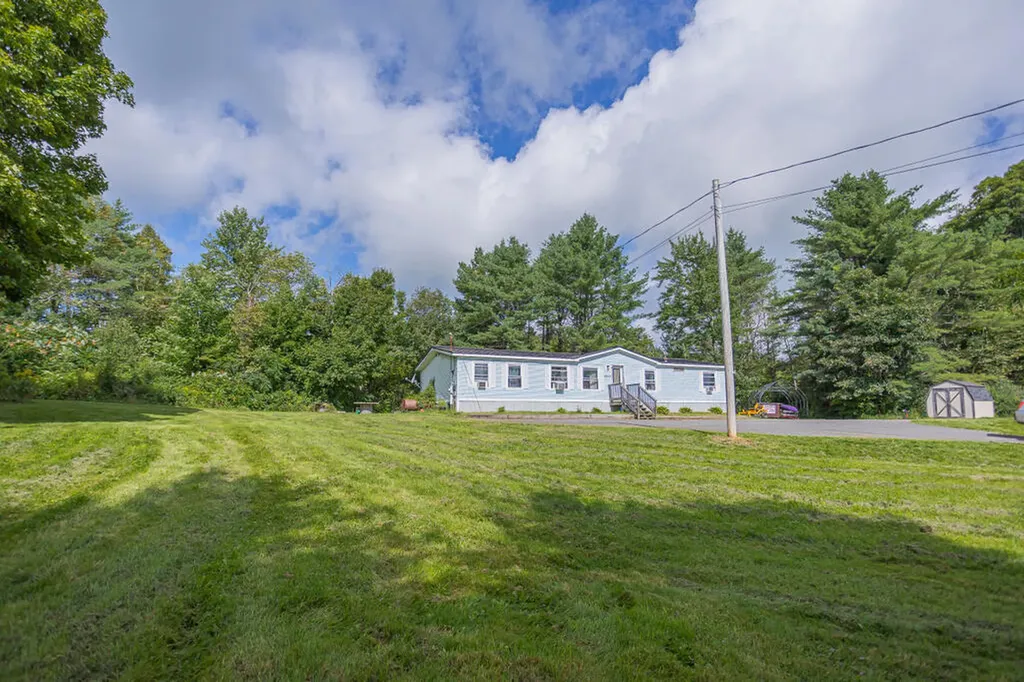 3352 West River Road Sidney ME 04330