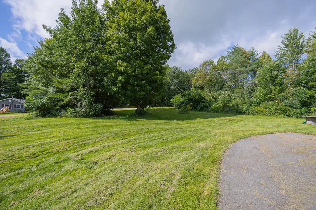 3352 West River Road Sidney ME 04330