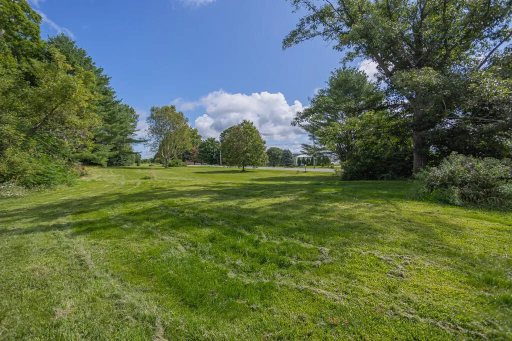 3352 West River Road Sidney ME 04330