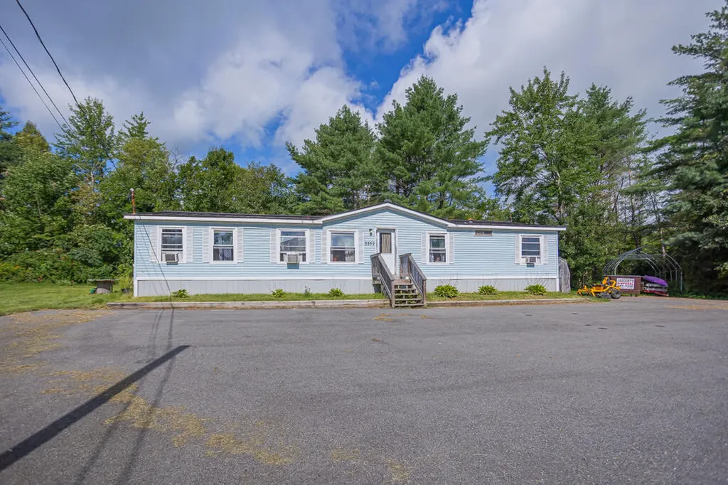 3352 West River Road Sidney ME 04330