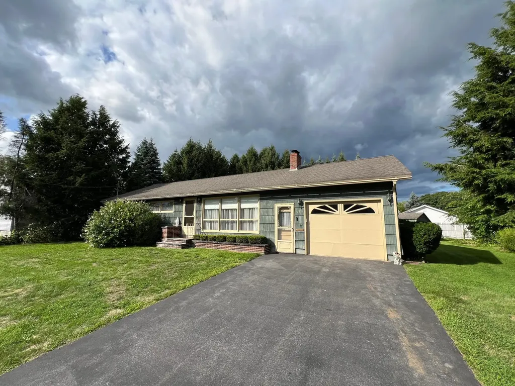 19 Westfield Street Biddeford ME 04005