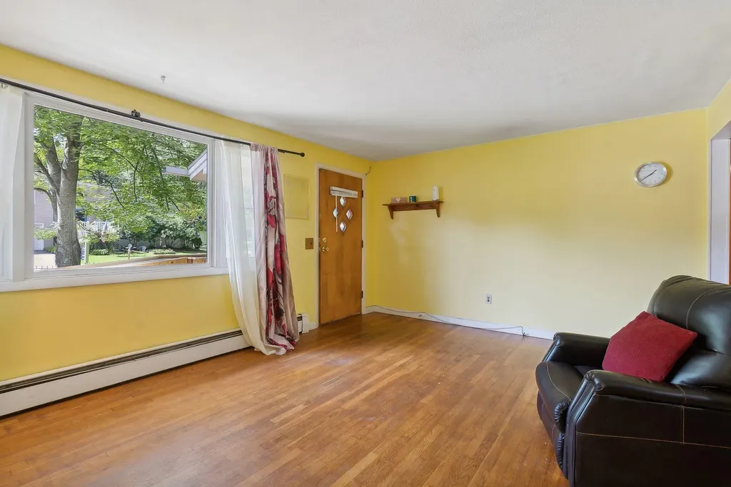 6 Bouchard Drive Brunswick ME 04011