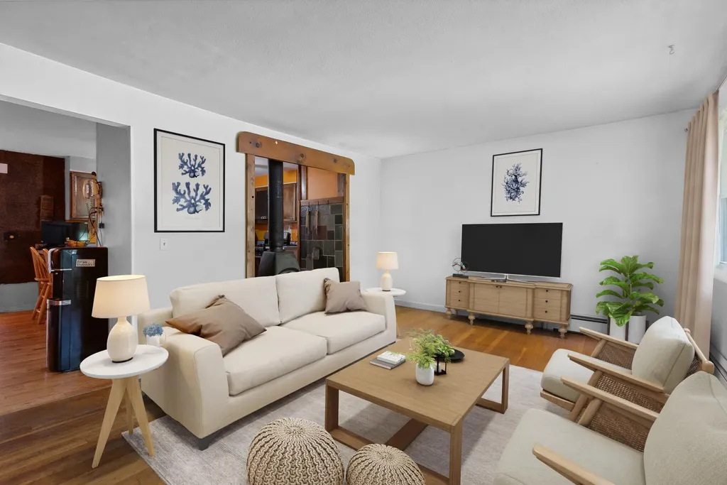 6 Bouchard Drive Brunswick ME 04011